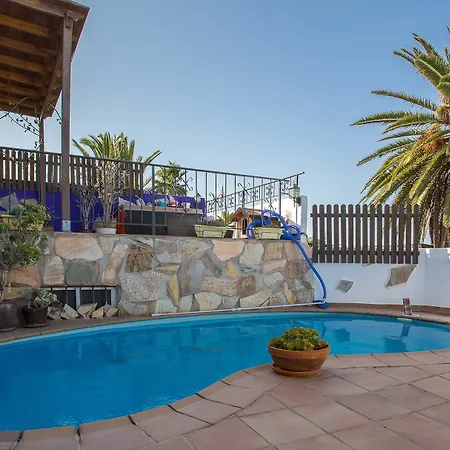 Far Away With Pool Апартаменты *